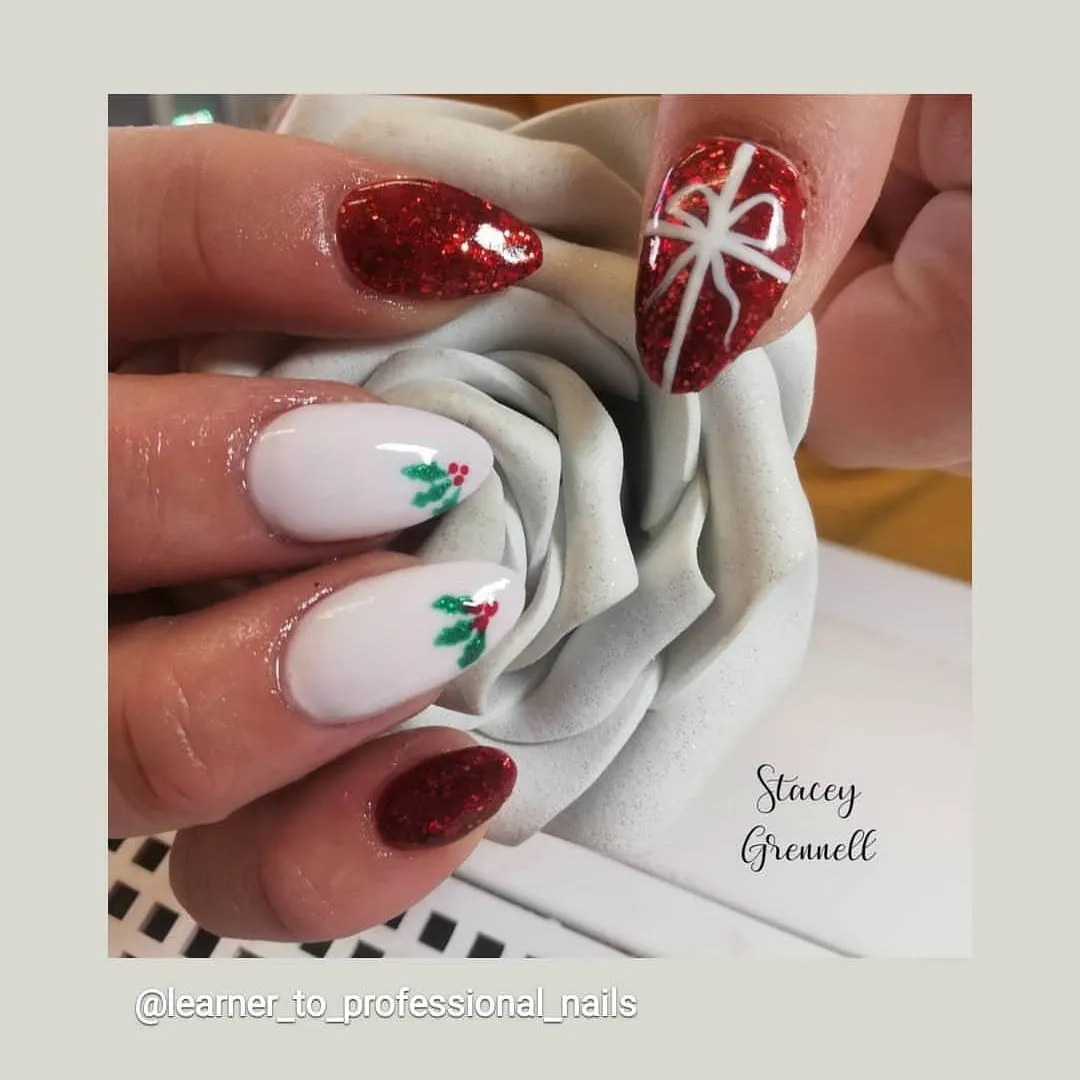 #089 CANDY CANE - GEL POLISH BY CLAW CULTURE