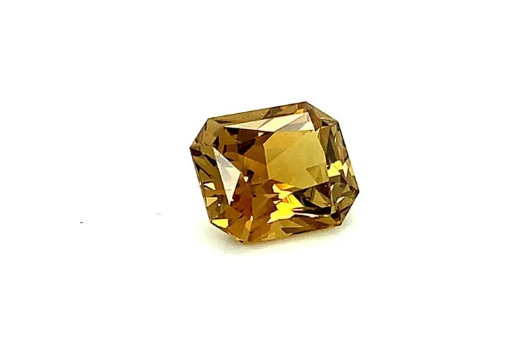 6.40 Carat Golden Zircon, Unset Engagement Ring or Necklace Enhancer Gemstone