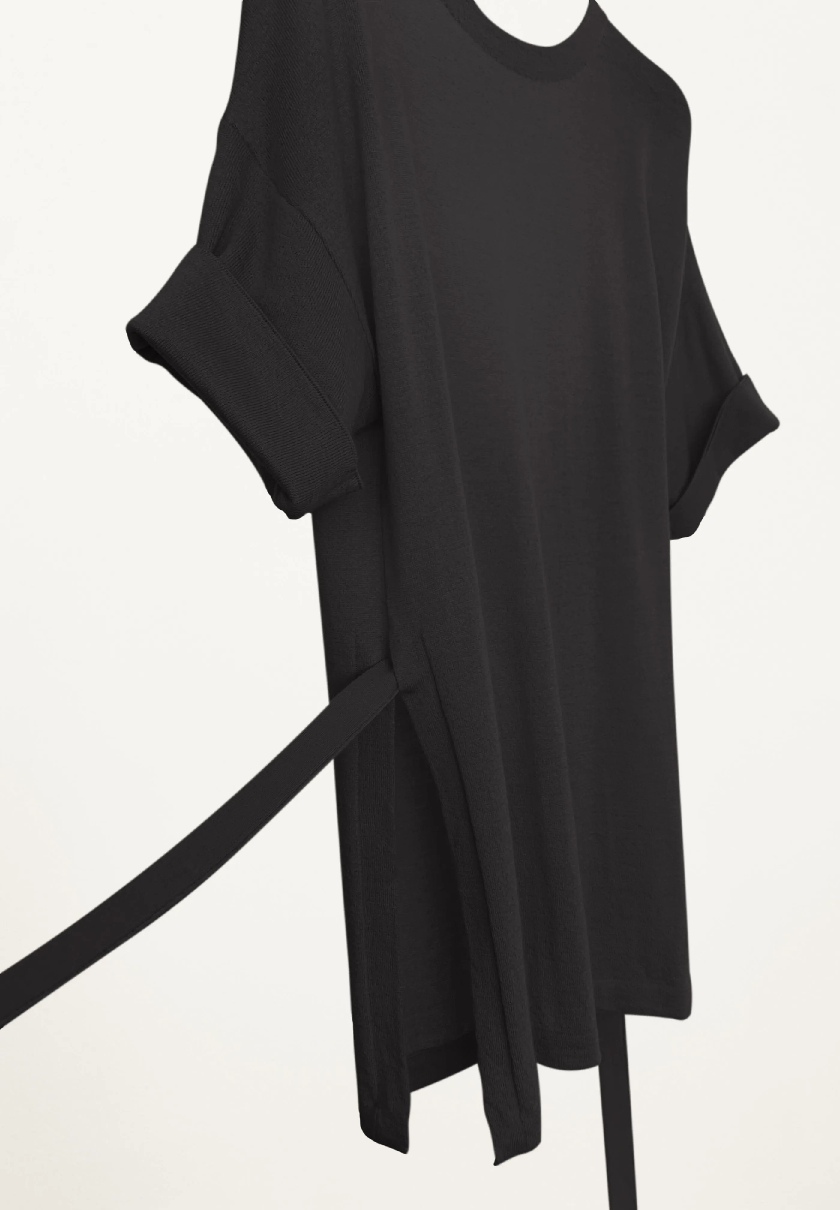 Amira Low Back Tee in Black