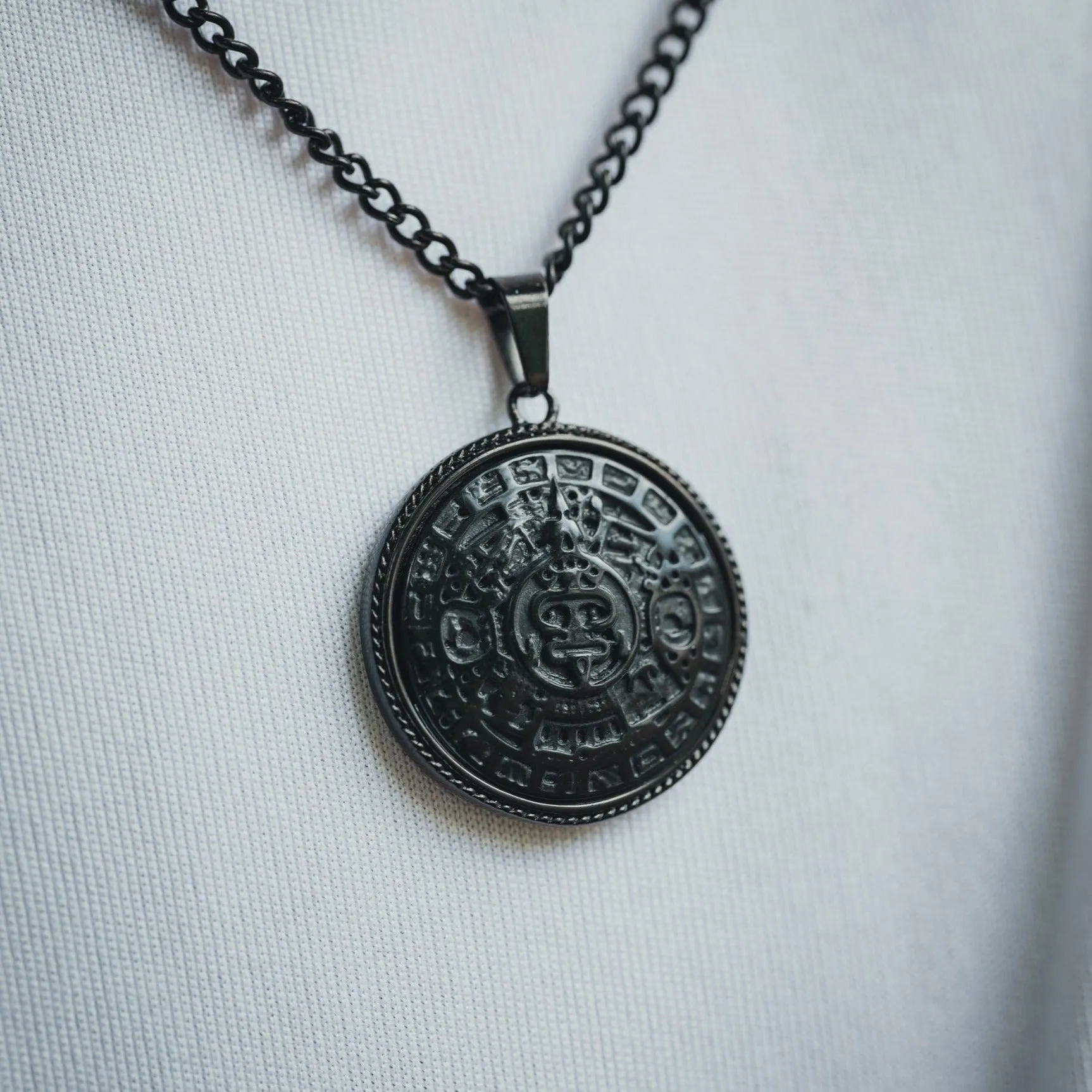 AZTEC SUN STONE (BLACK STONE)