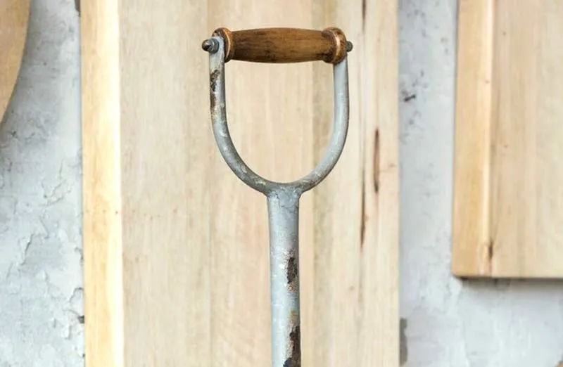 Bottle Cap Galvanized Tote with Handle