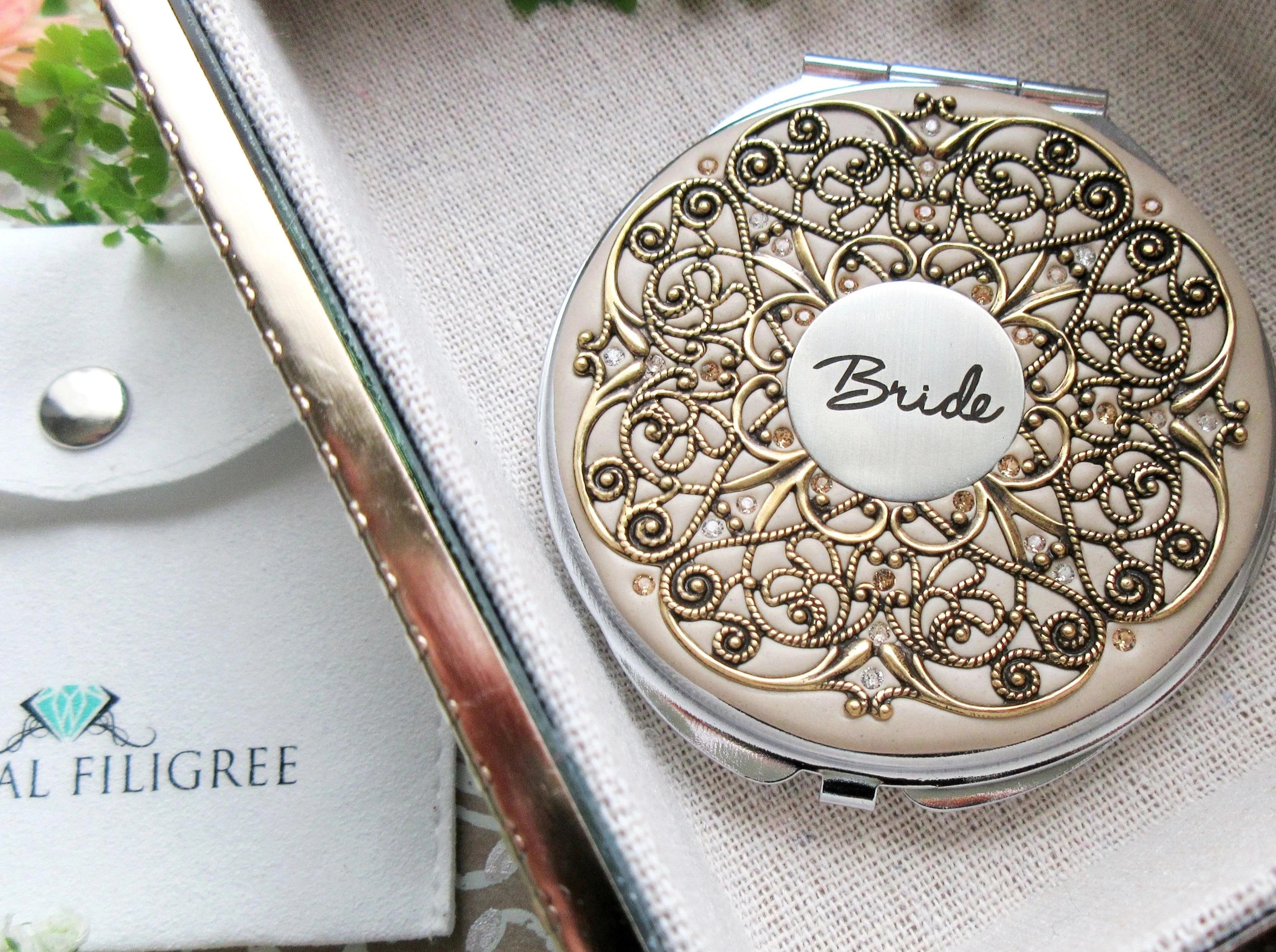 Bridal Vintage Compact Mirror