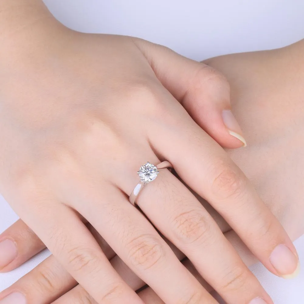 Classic Four Claw Setting, 1.00ct Round Cut