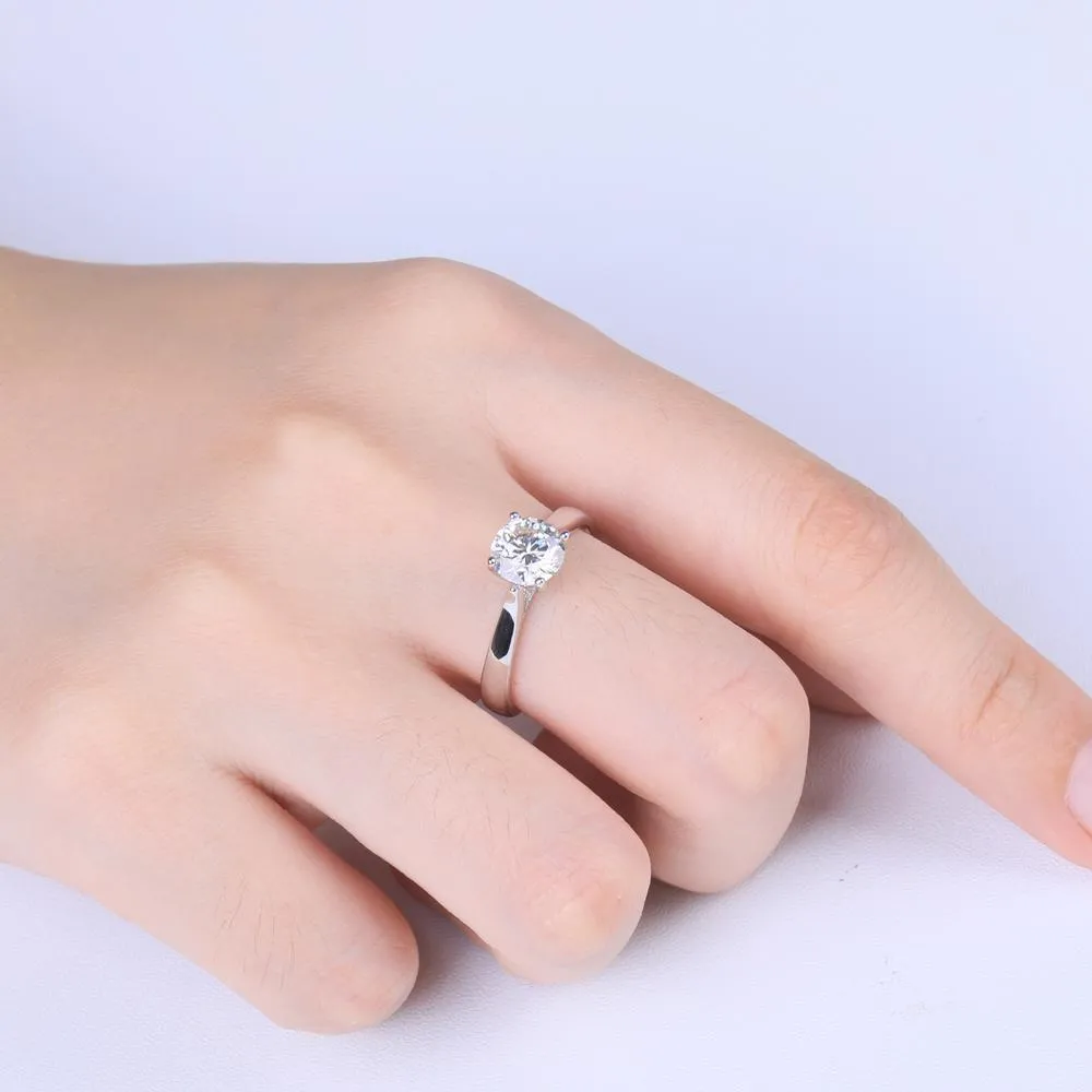 Classic Four Claw Setting, 1.00ct Round Cut