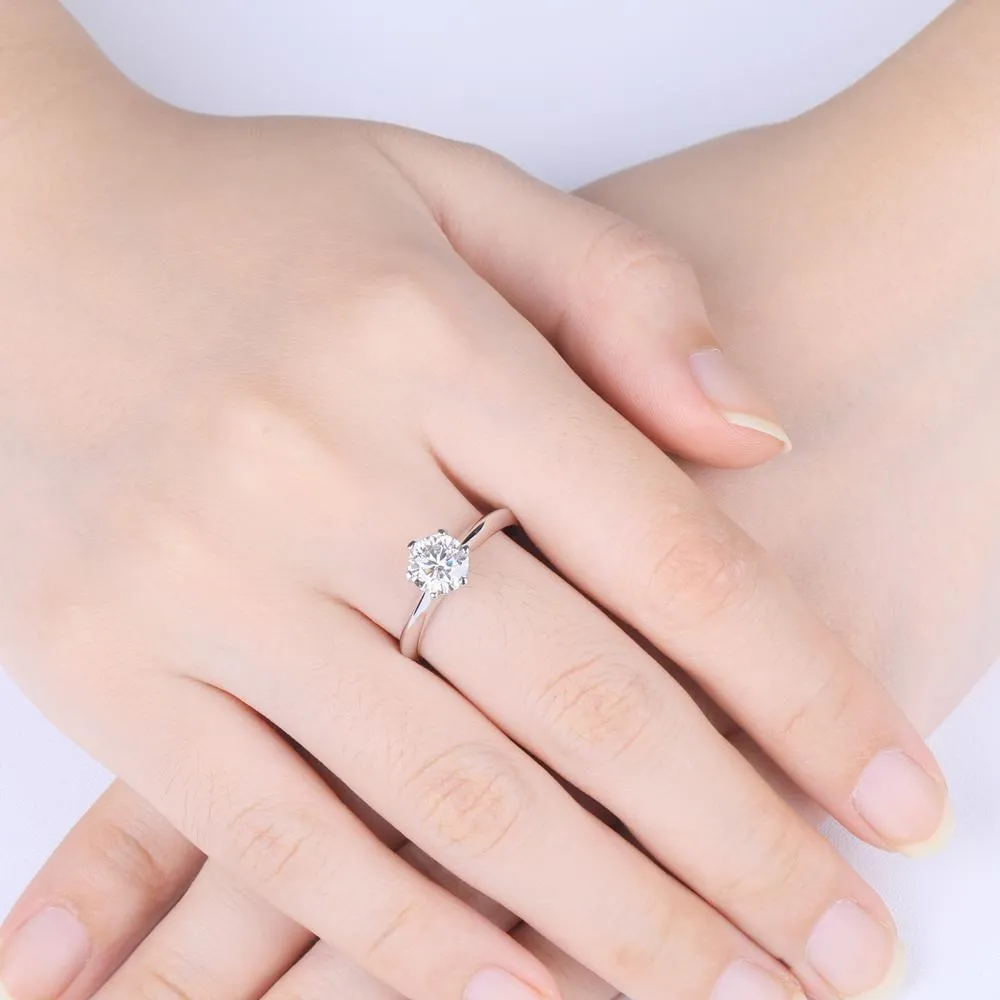 Classic Six Claw Setting with Knife Edge Shank, 1.00ct Round Cut
