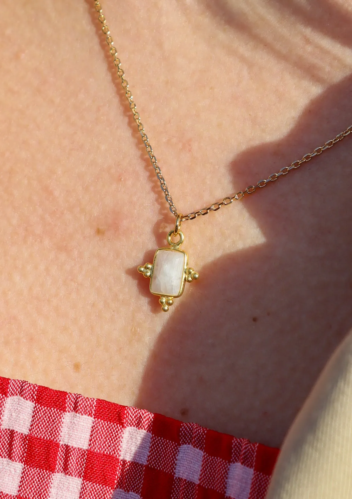 Collier Stone