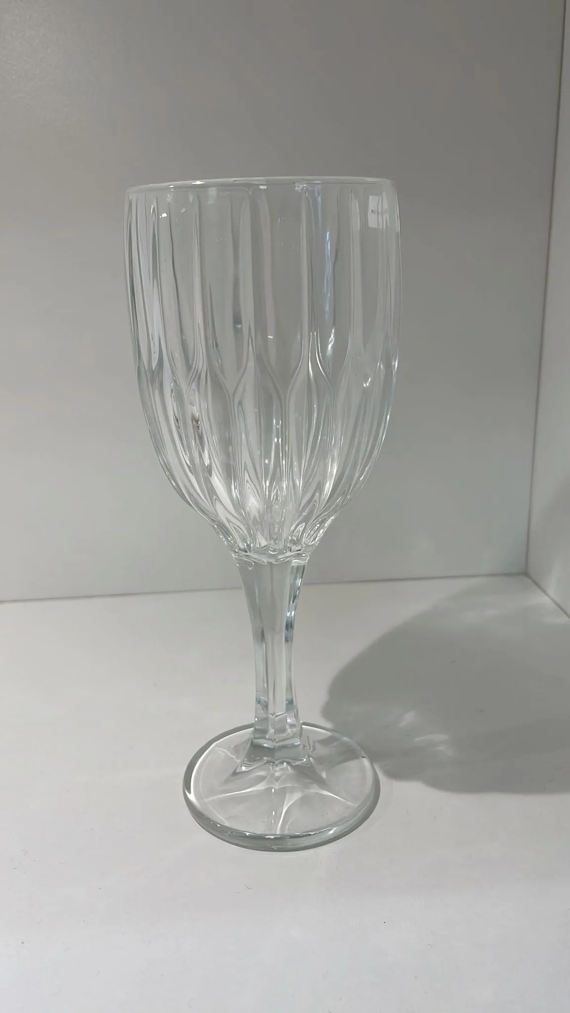 Crystal goblet with cut design set of 4