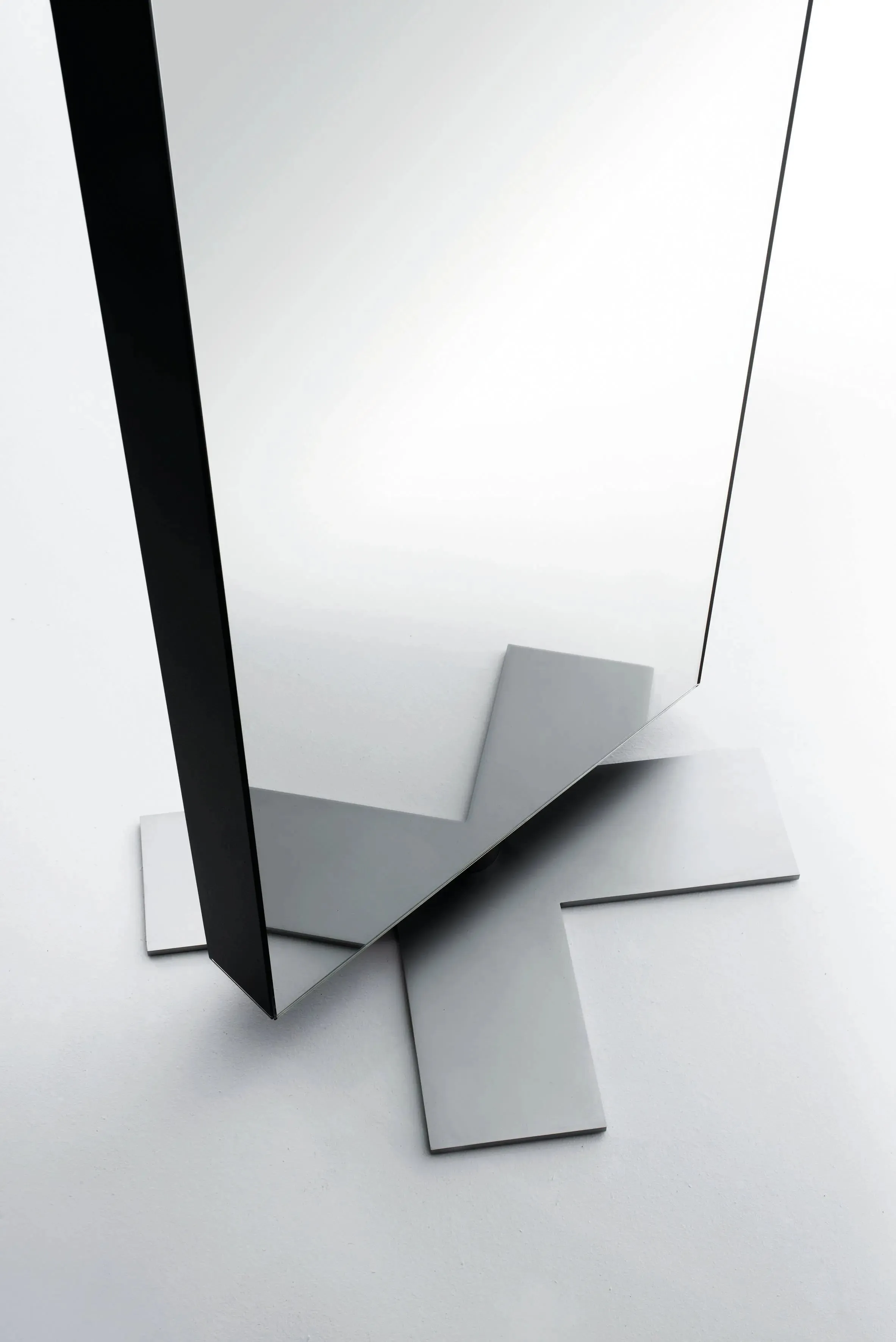 Giano Mirror