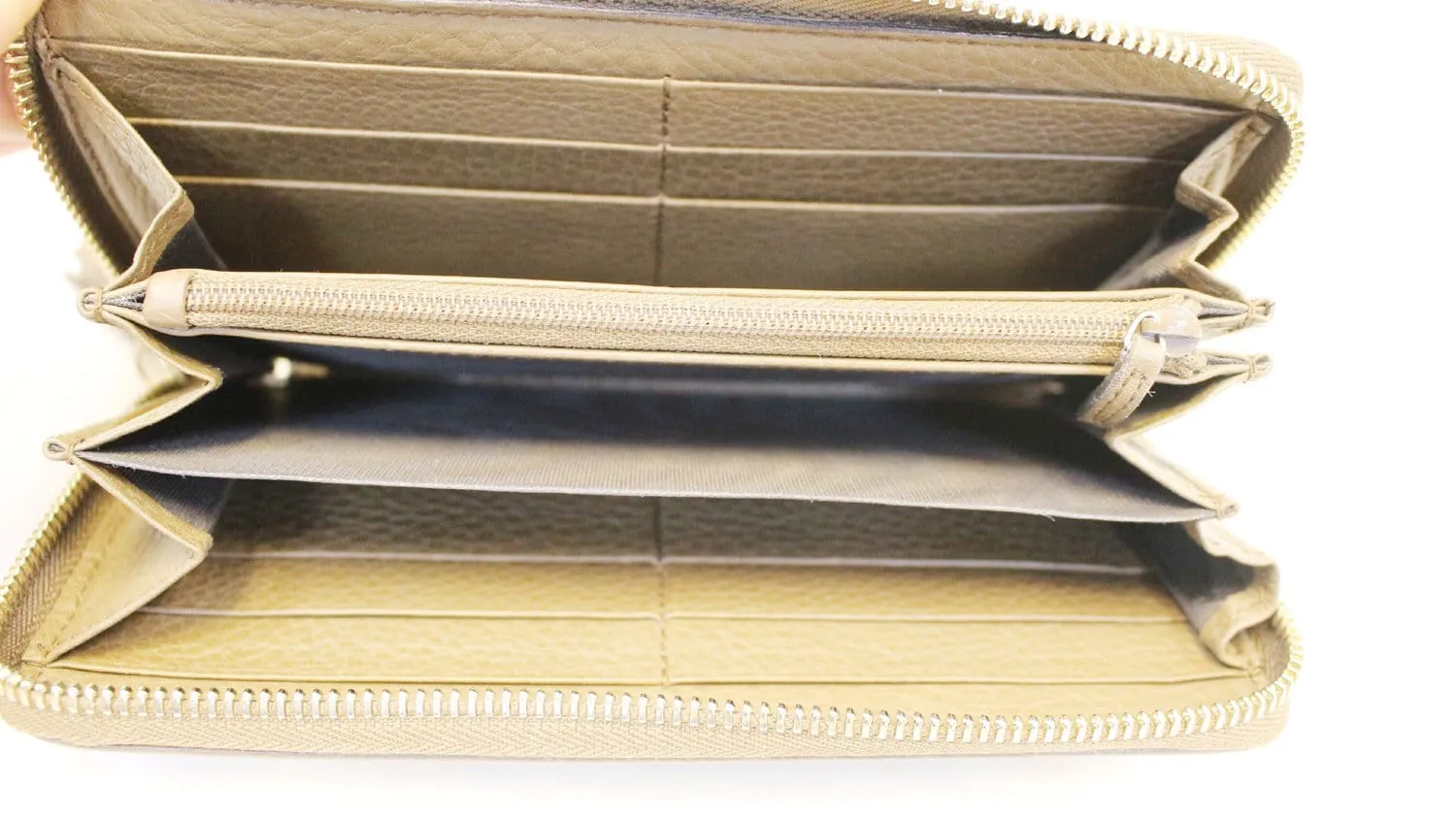 GUCCI Interlocking G Medium Brown Leather Long Wallet