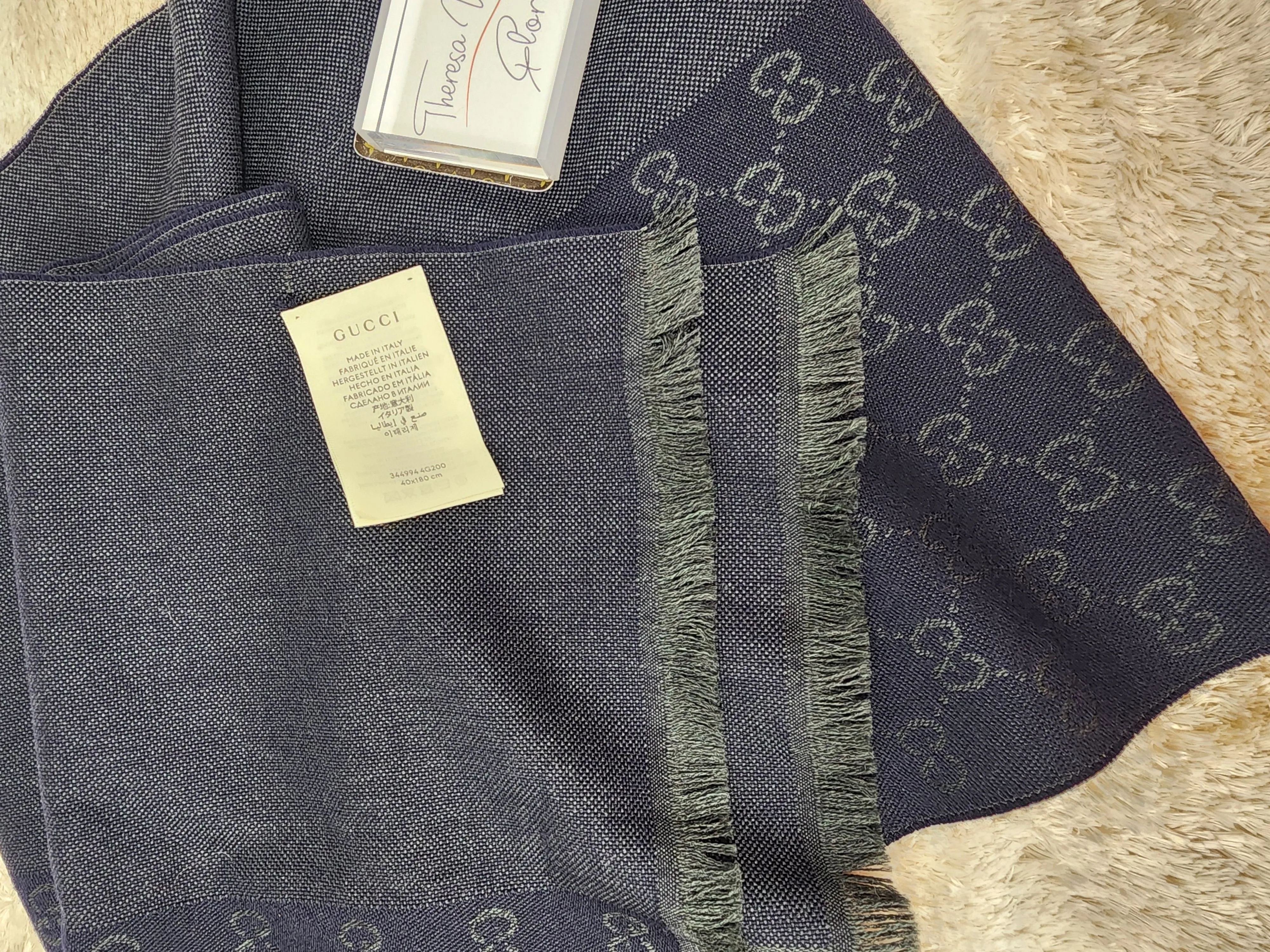 GUCCI SCARF - NEW