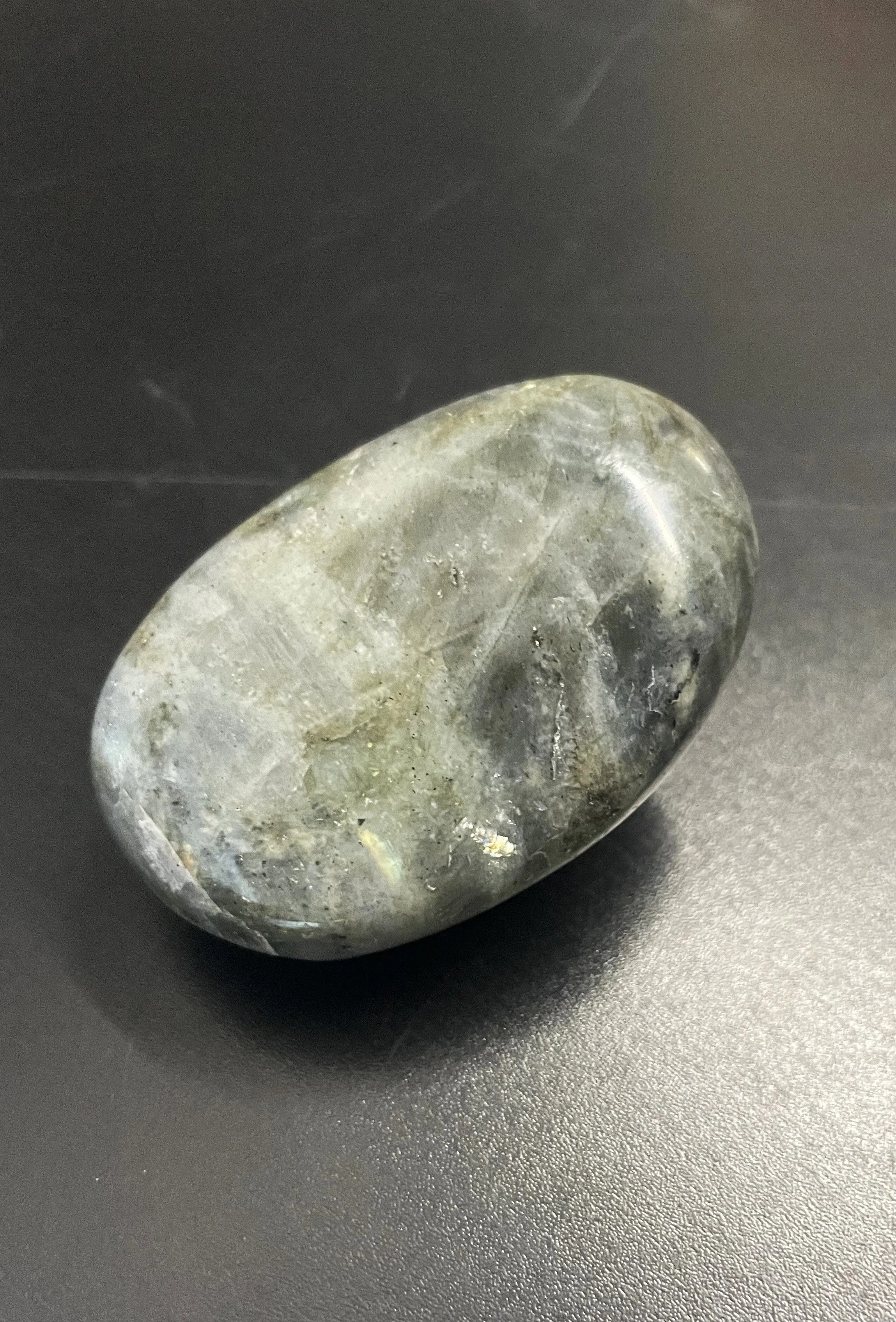Labradorite Palm stone