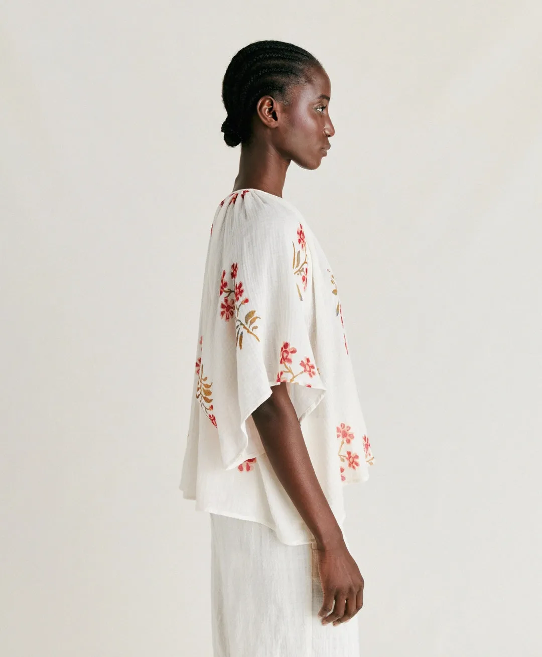Momoni - Tarida Gauze Blouse - Cream & Dark Cherry