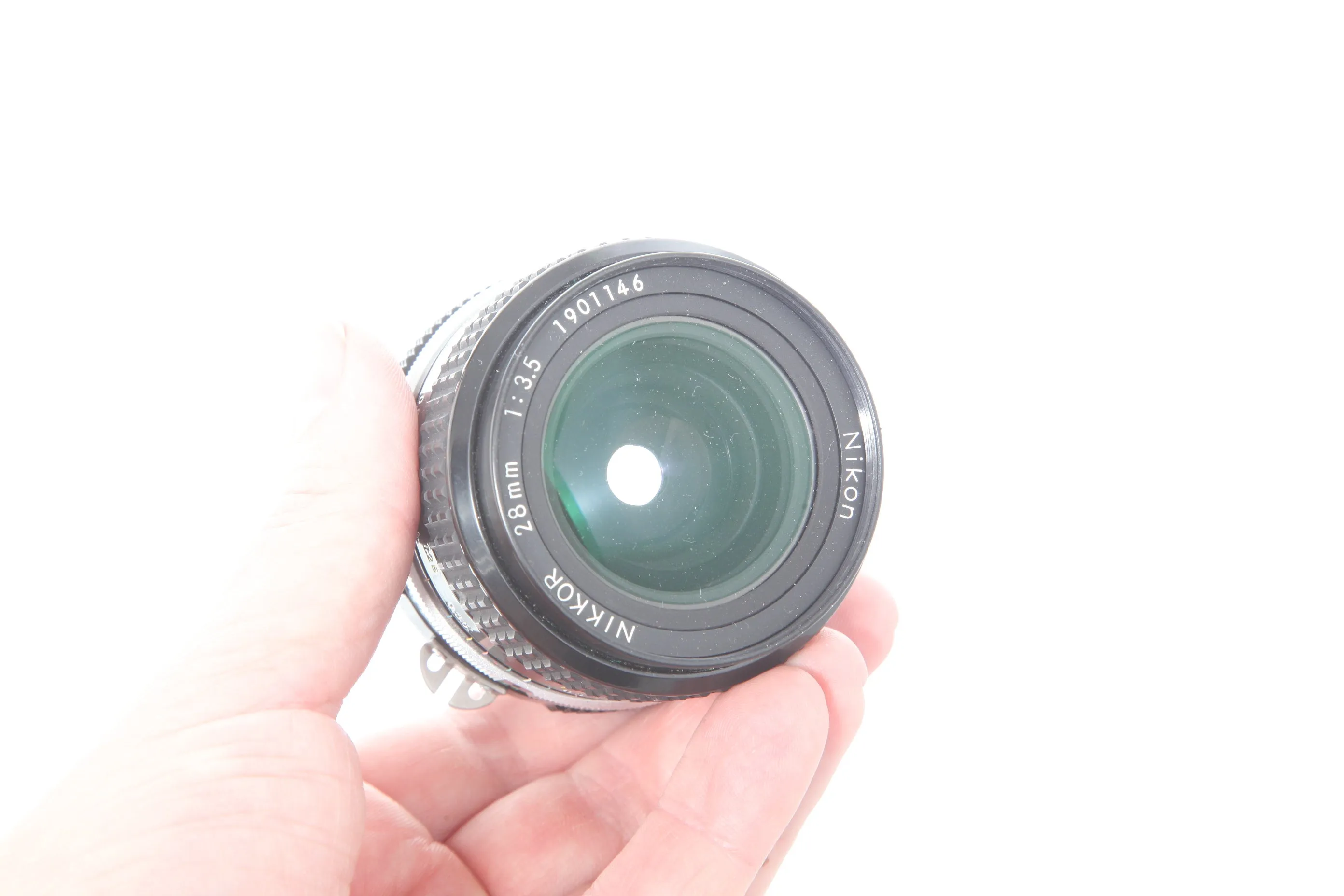 Nikon 28mm f3.5 Nikkor AI-s