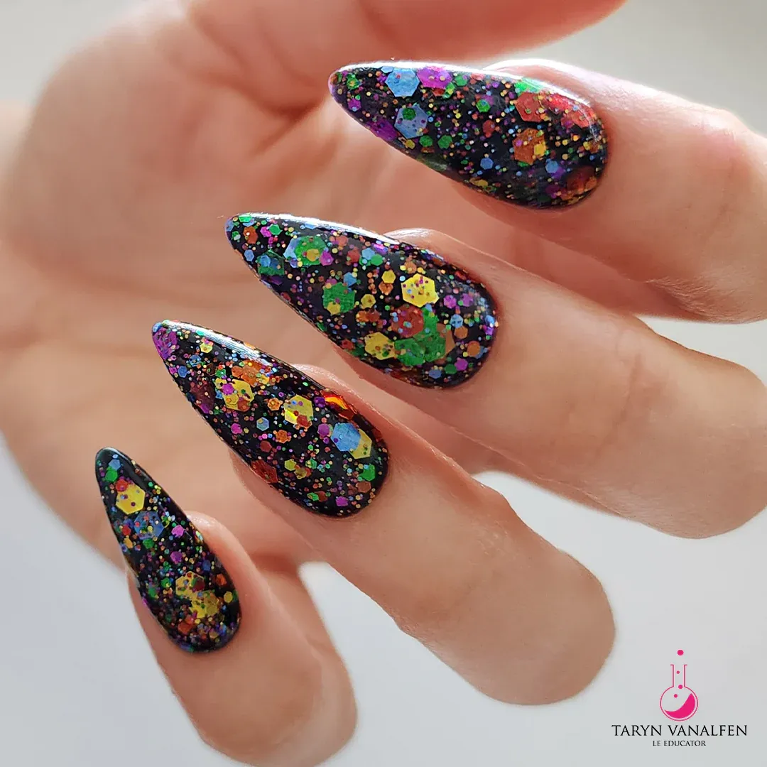 P  Everyone's A Critic, Glitter Gel Polish 10 ml