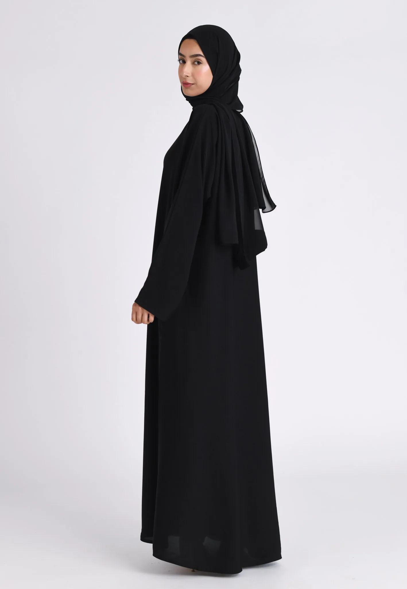 Plain Black Abaya with Zip Pockets (Premium)