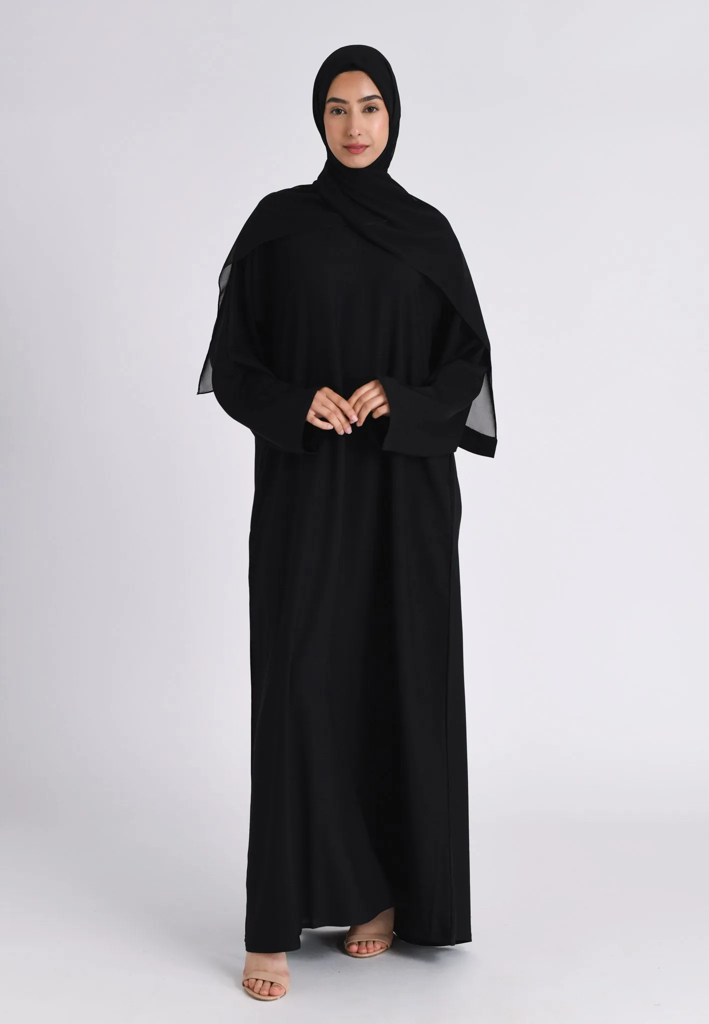 Plain Black Abaya with Zip Pockets (Premium)