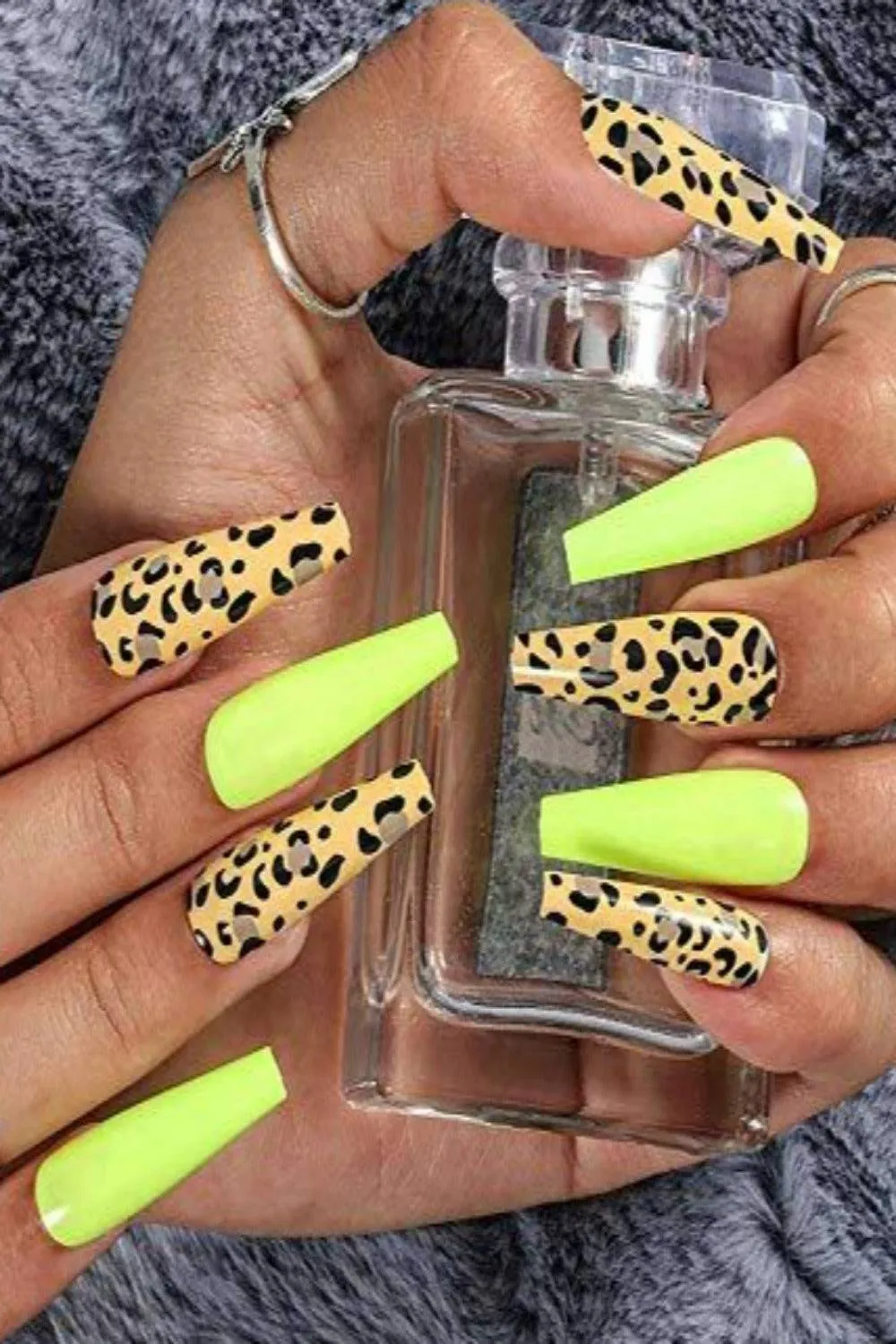 Press On Nails Neon Yellow Glossy Leopard Coffin Nail Kit