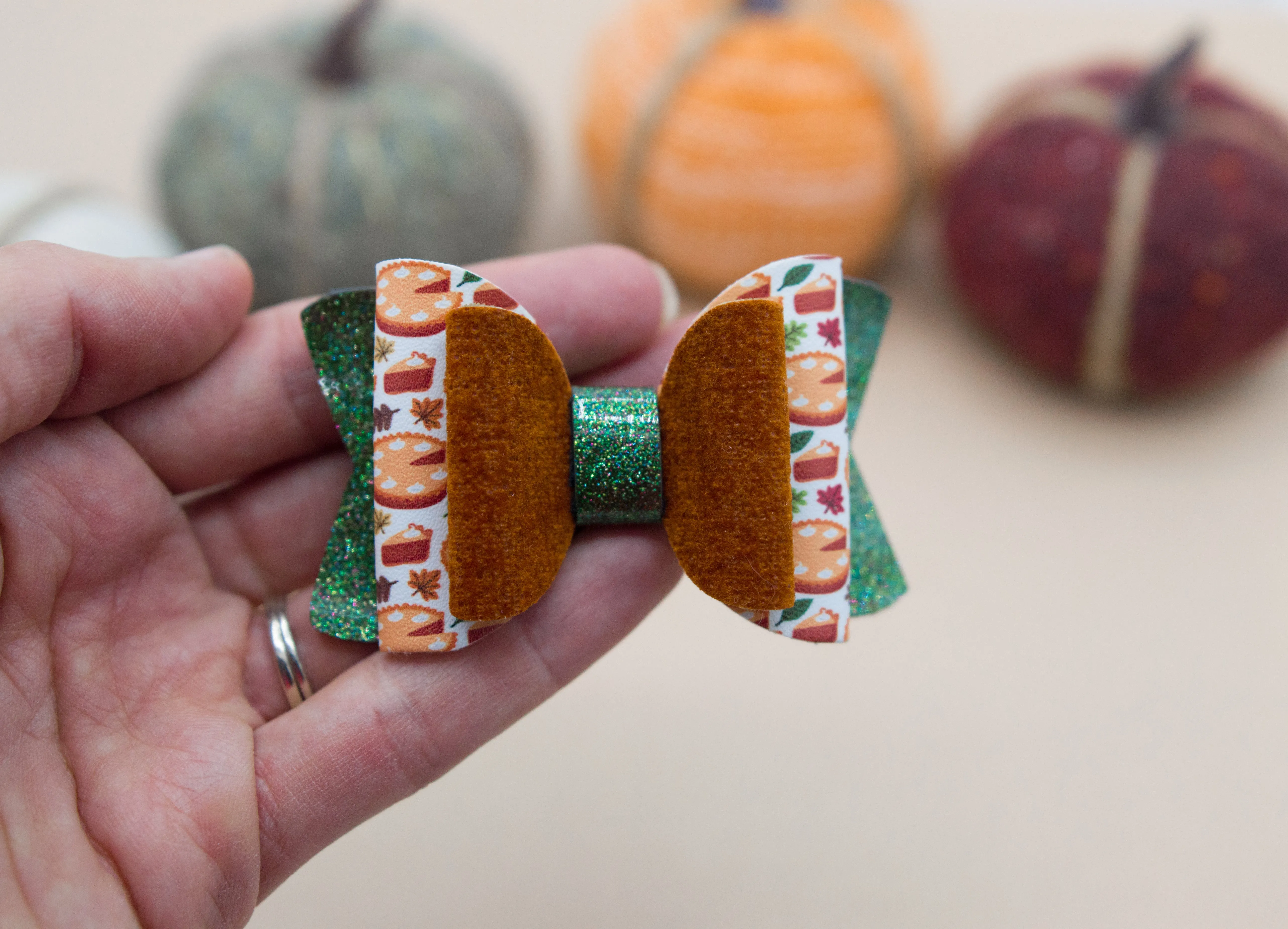 Pumpkin pie bow - fall