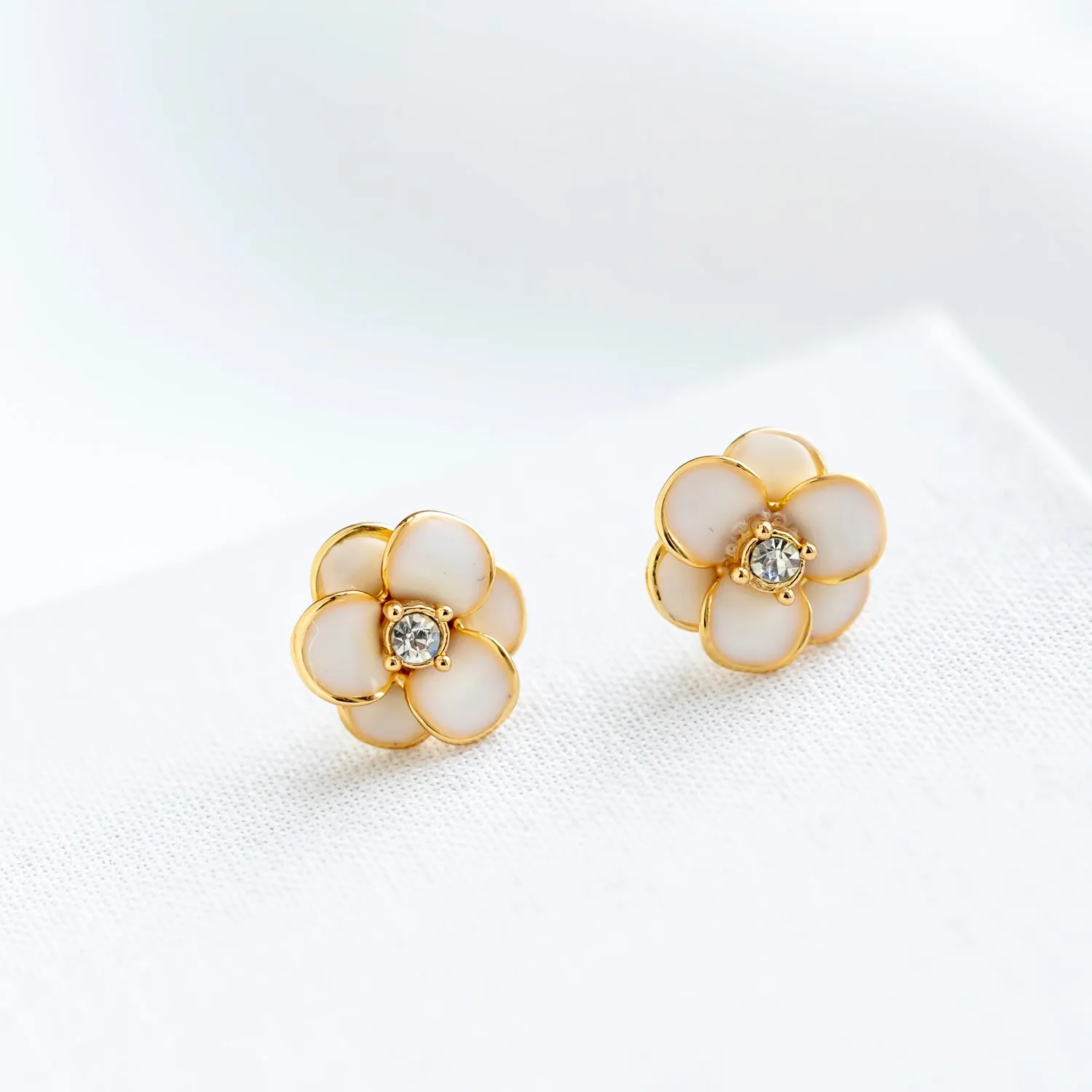 Shine On White Flower Stud Earrings