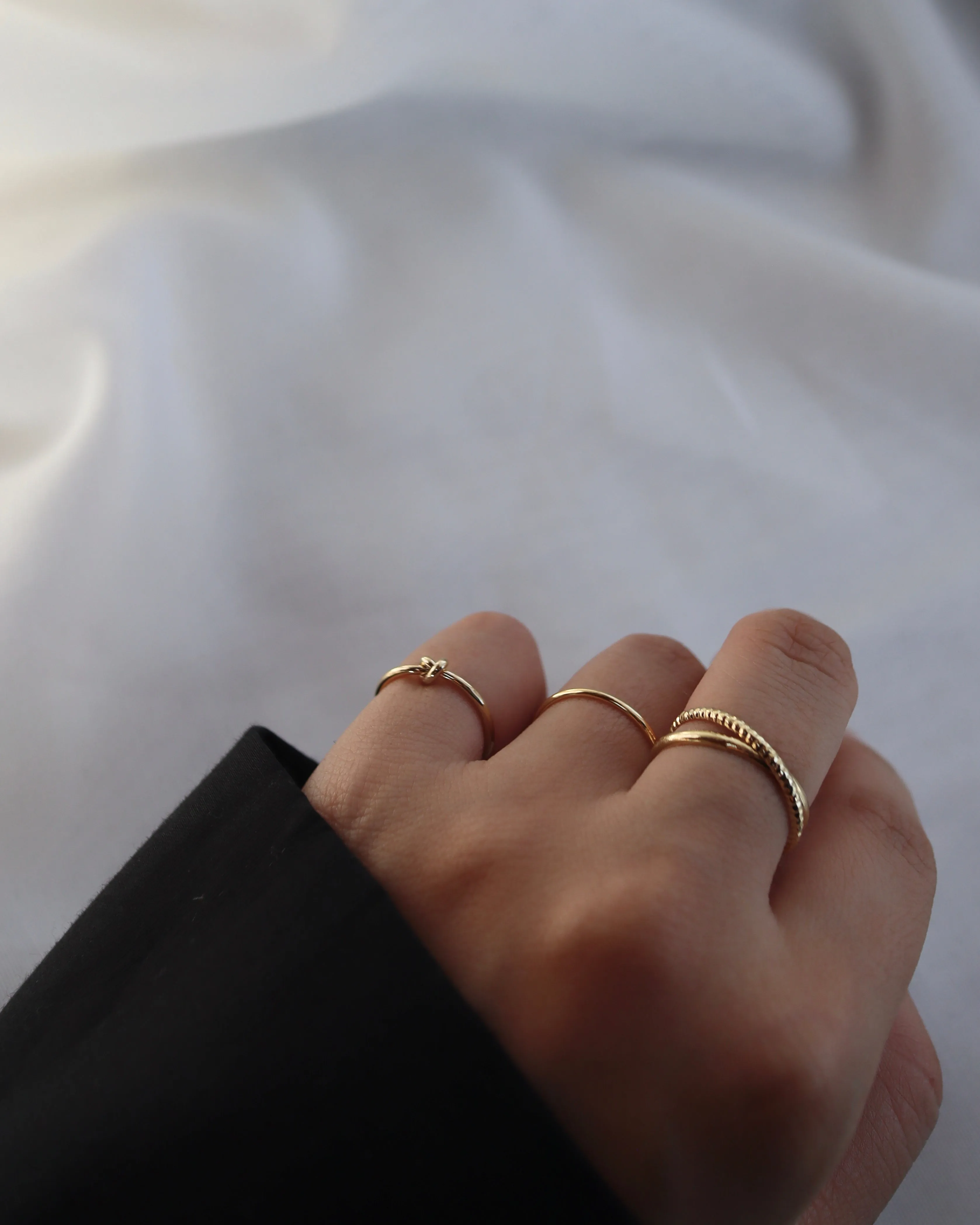 shiny knot pinky ring