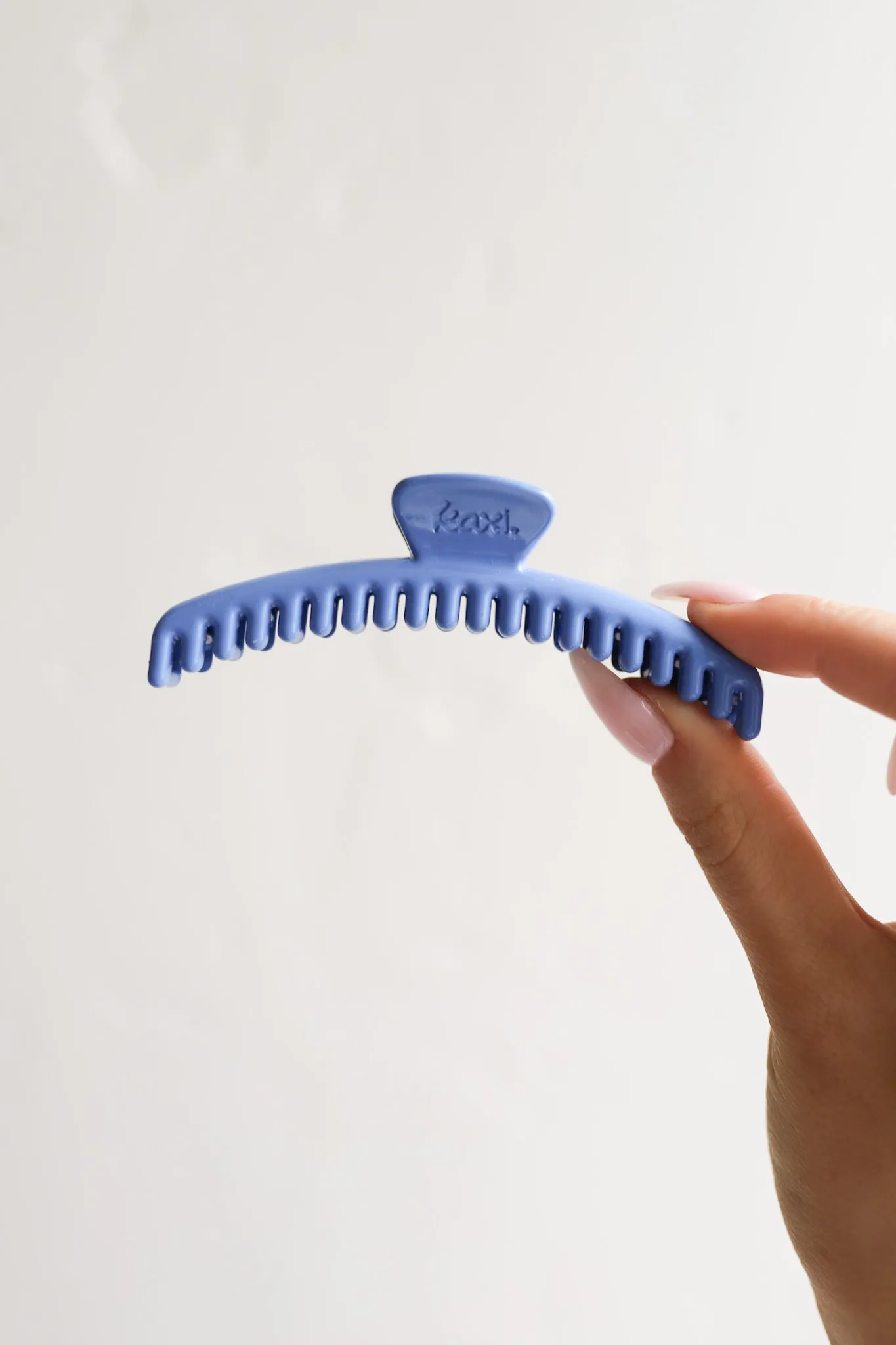SHINY MIDI HOLD EVERYTHING CLAW ( 16 COLORS )