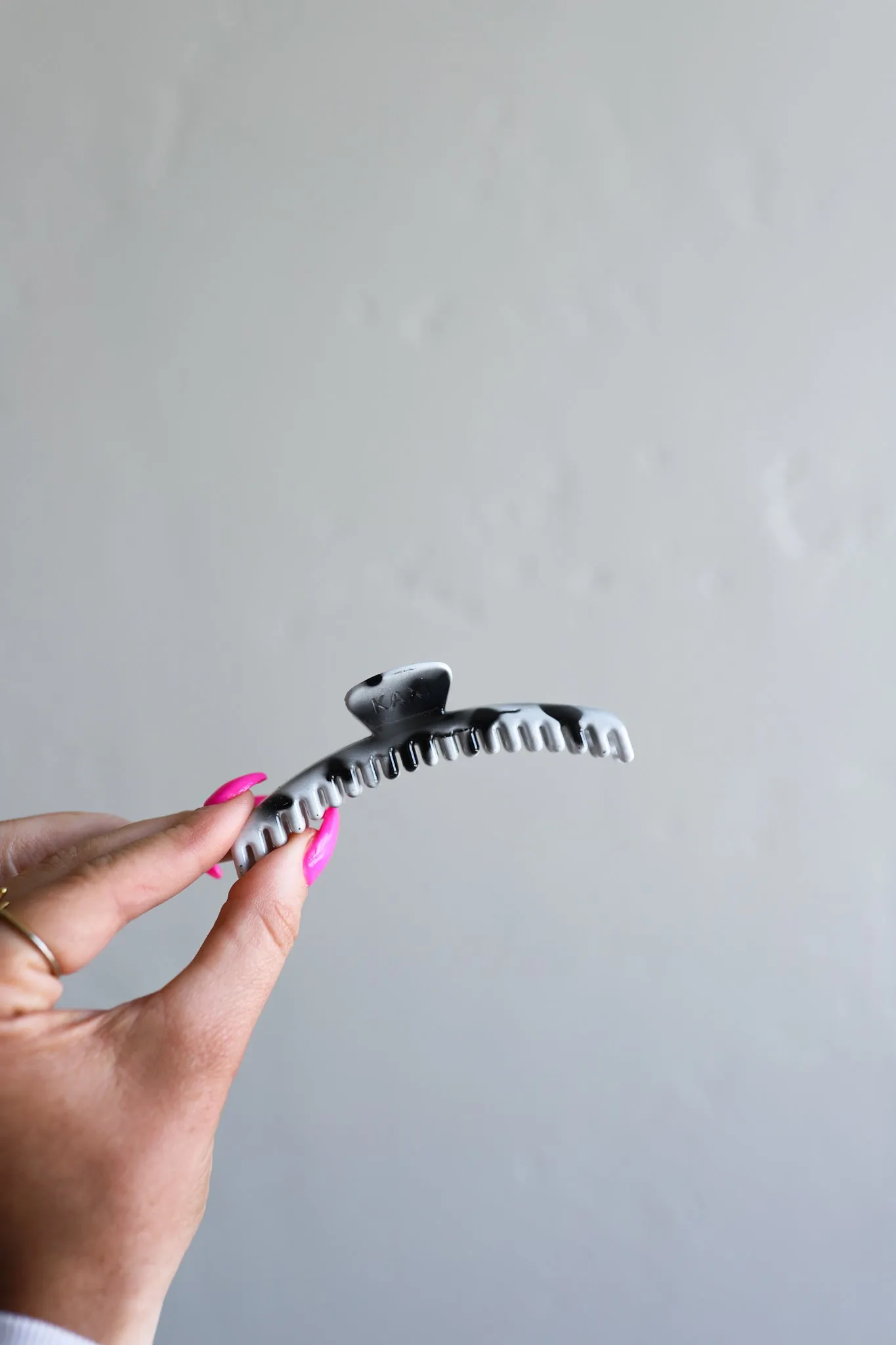 SHINY MIDI HOLD EVERYTHING CLAW ( 16 COLORS )