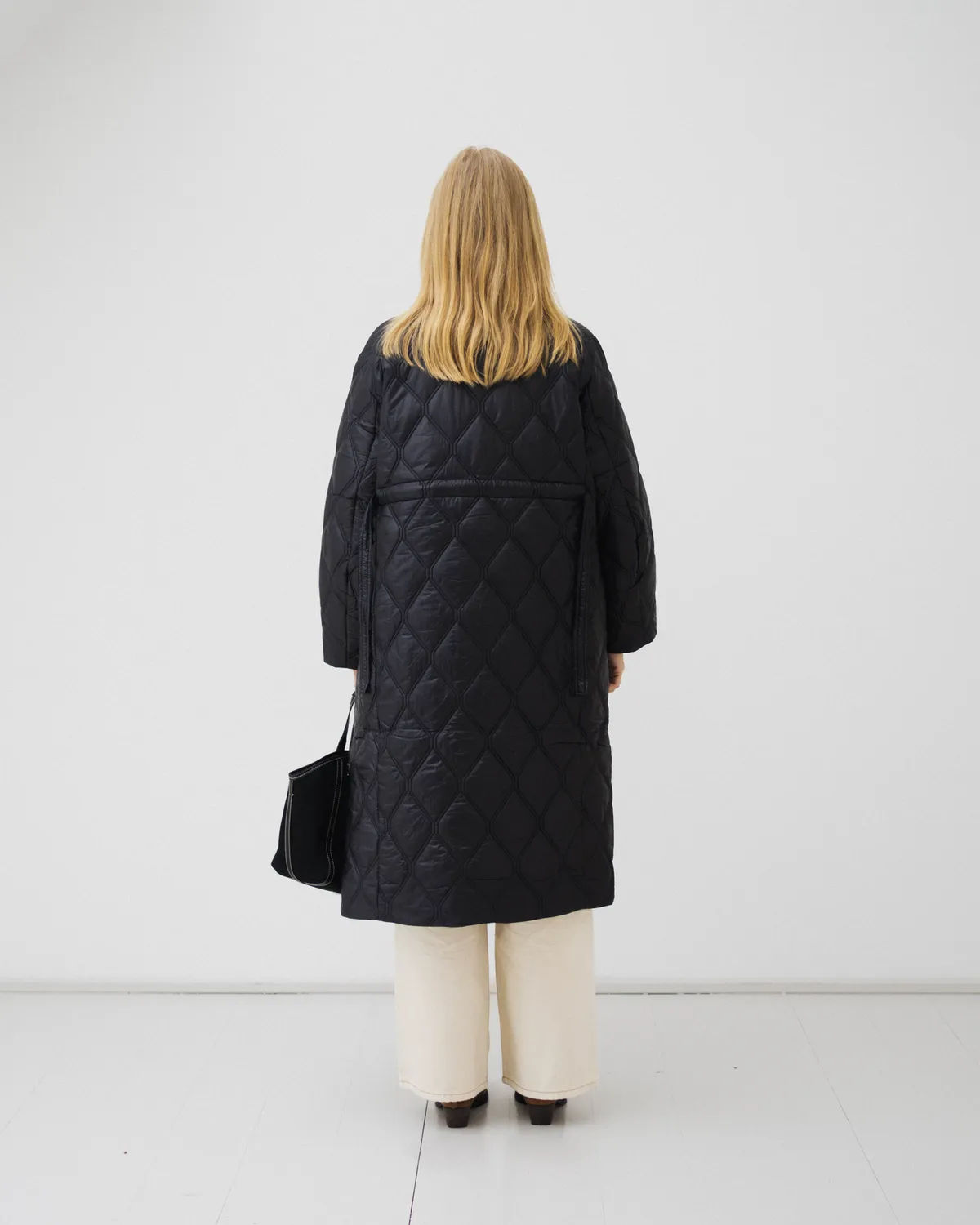 Shiny Quilt Long Coat - Black