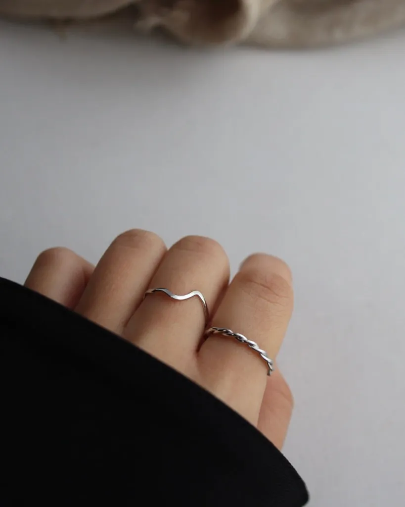 shiny twist ring