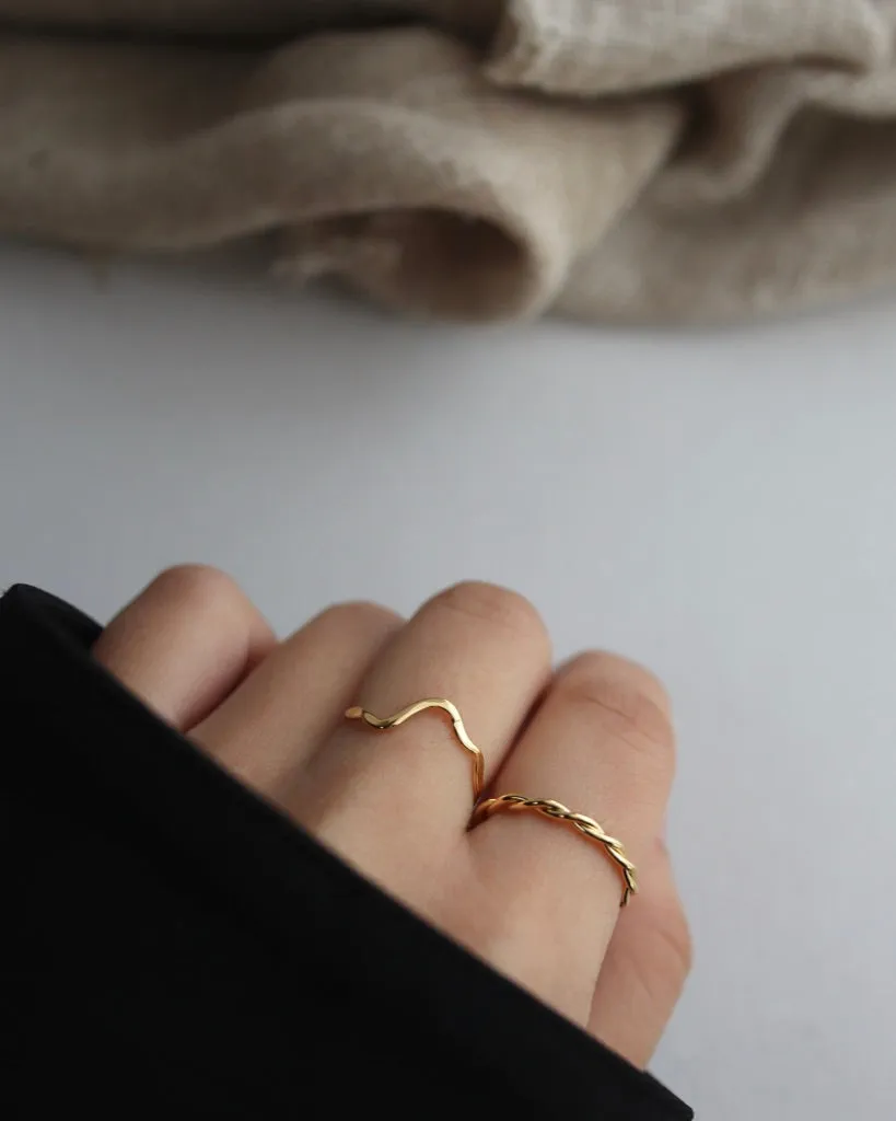 shiny twist ring