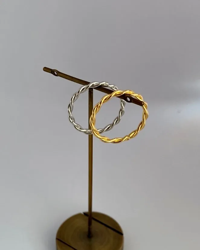 shiny twist ring