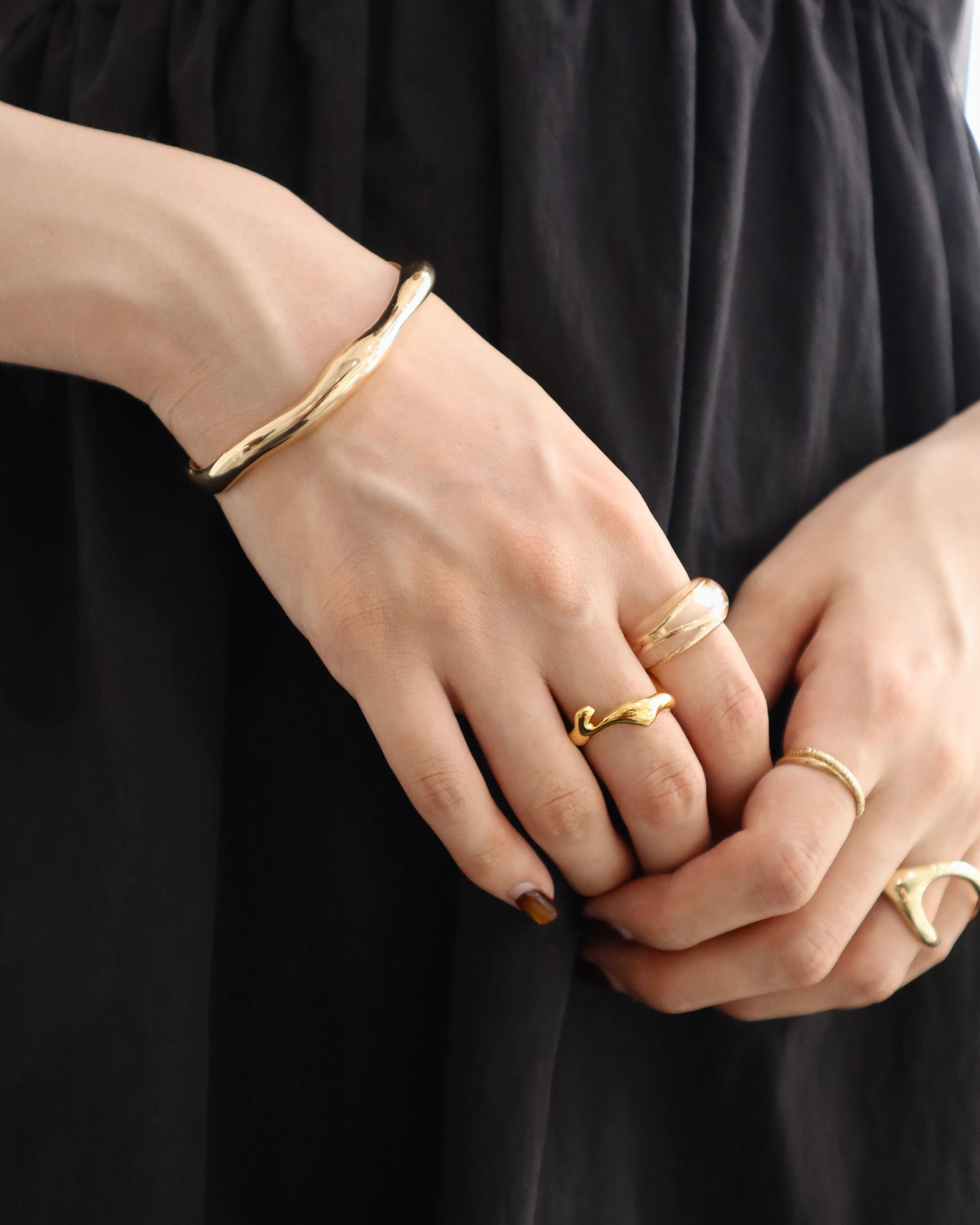 shiny wave bangle