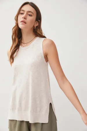 SOLID TEXTURED RAW SEAM DETAILED KNIT TANK