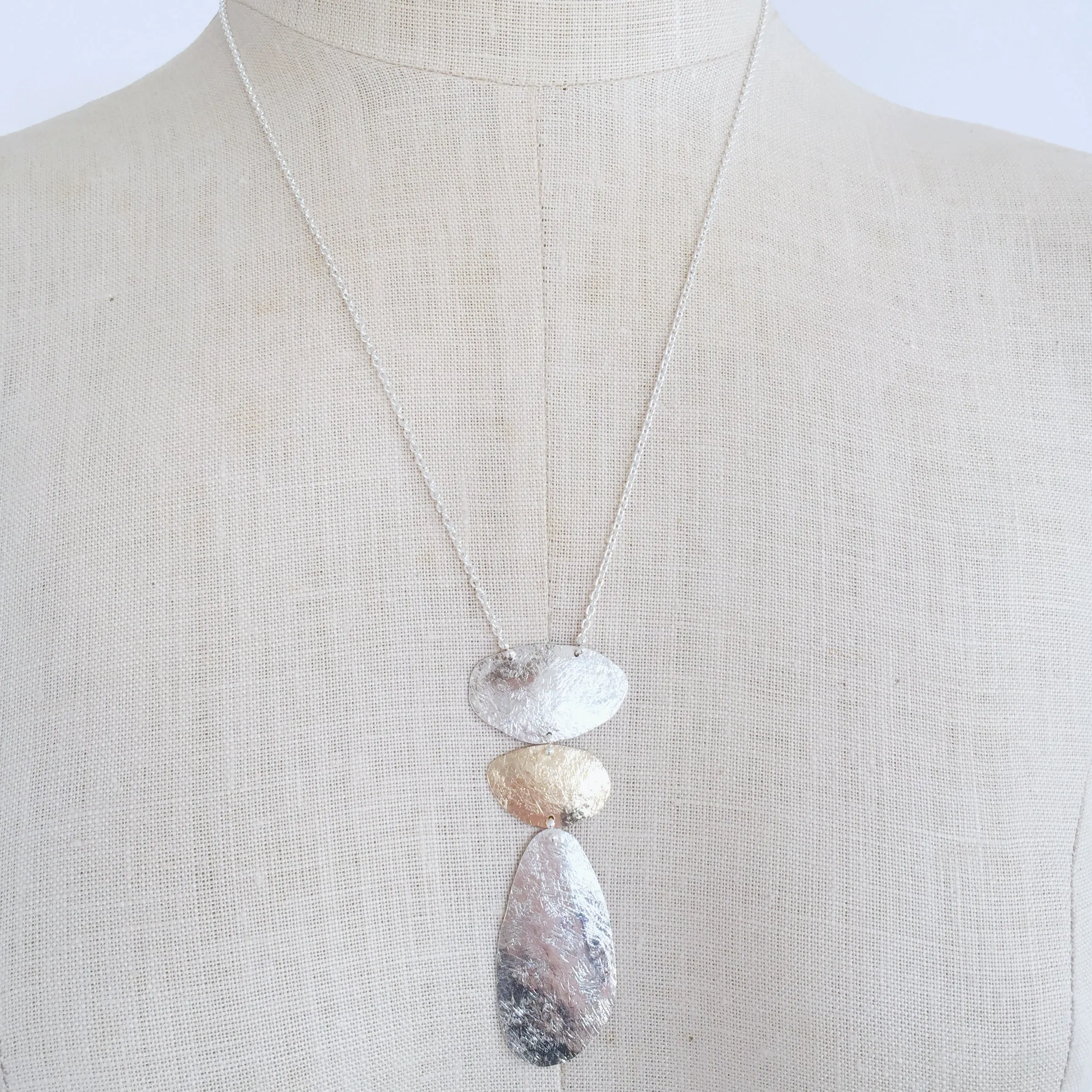 Standing stone necklace