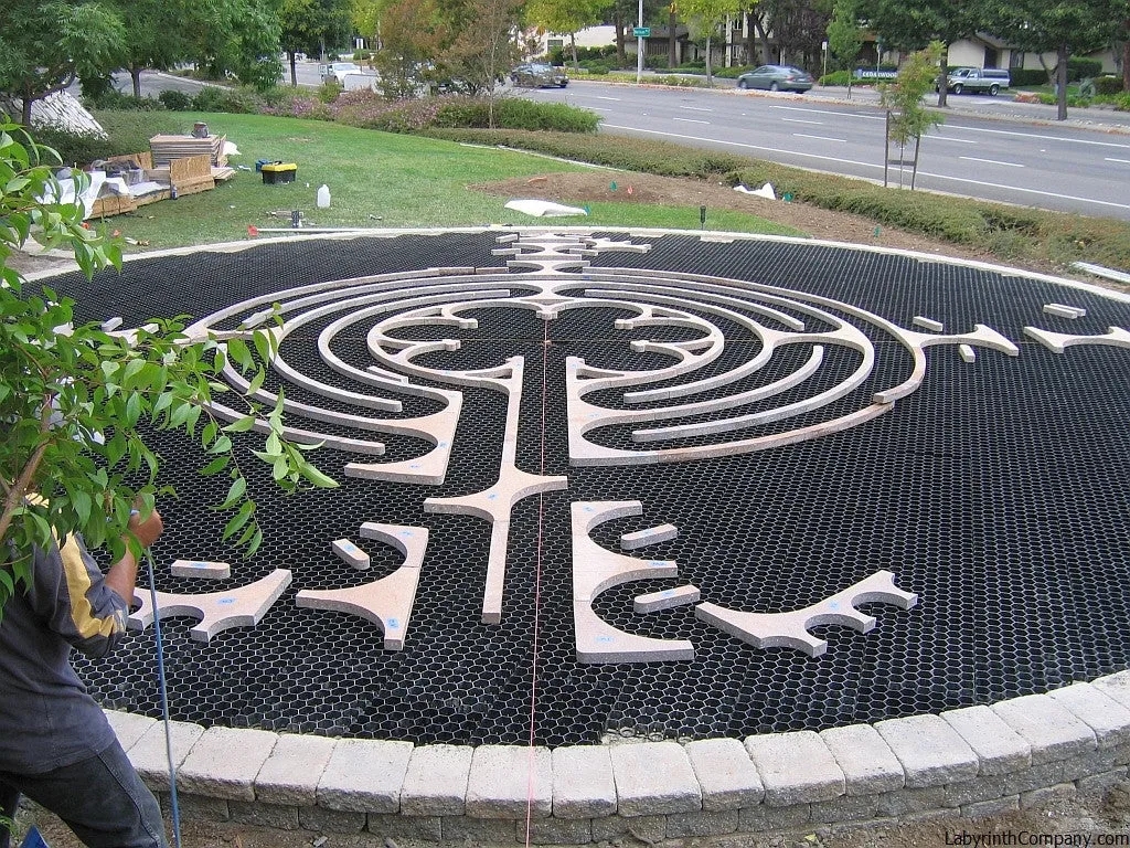 Stone & Concrete Paving Stone Kits