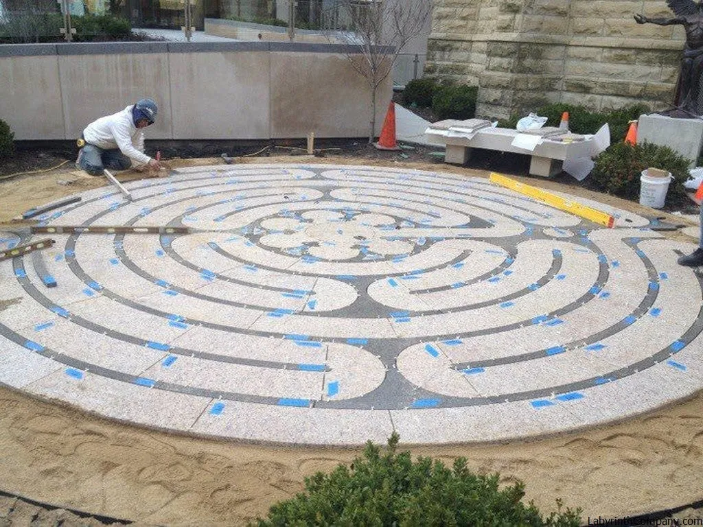 Stone & Concrete Paving Stone Kits