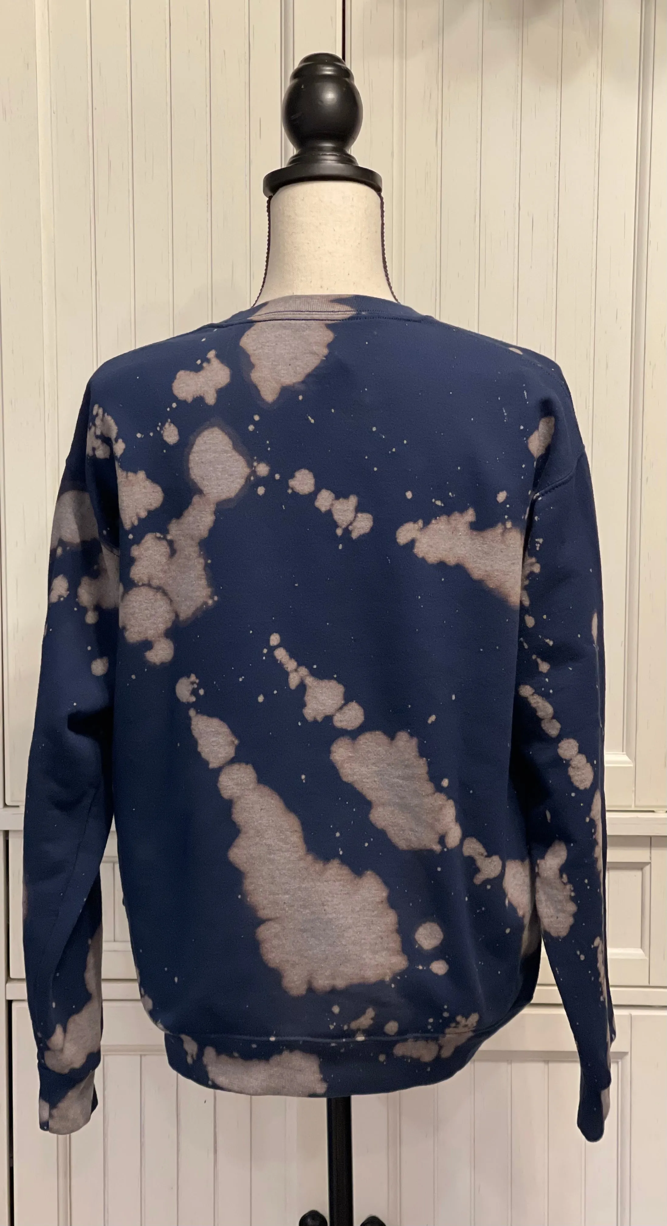 Thyme Distressed Crew Neck ~ Unisex Size Medium