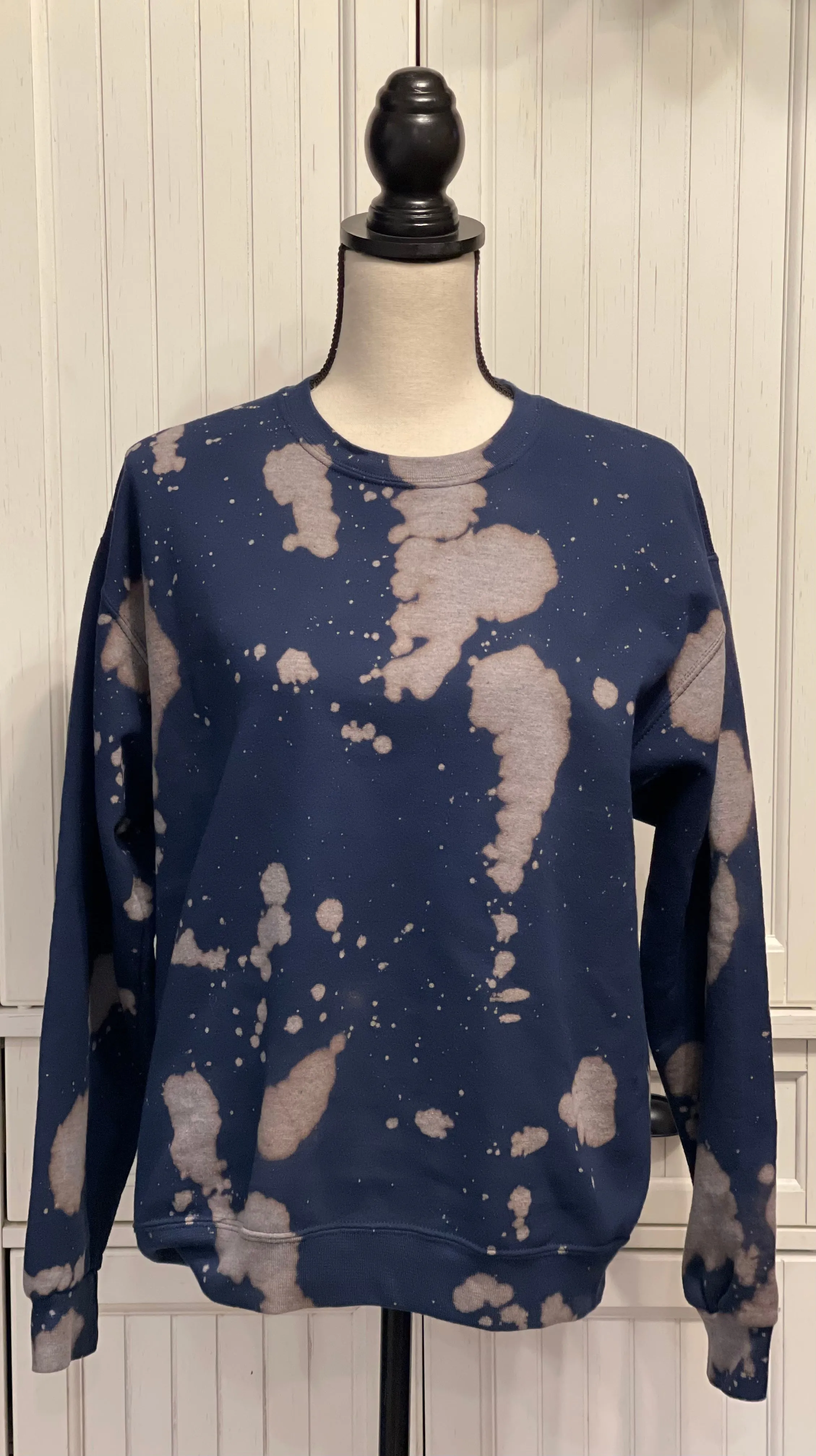 Thyme Distressed Crew Neck ~ Unisex Size Medium