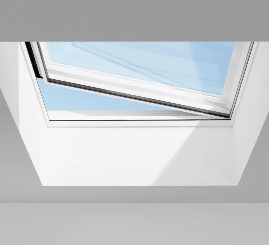 VELUX CVU 090090 0320Q INTEGRA® SOLAR Powered Flat Roof Window Base (90 x 90 cm)
