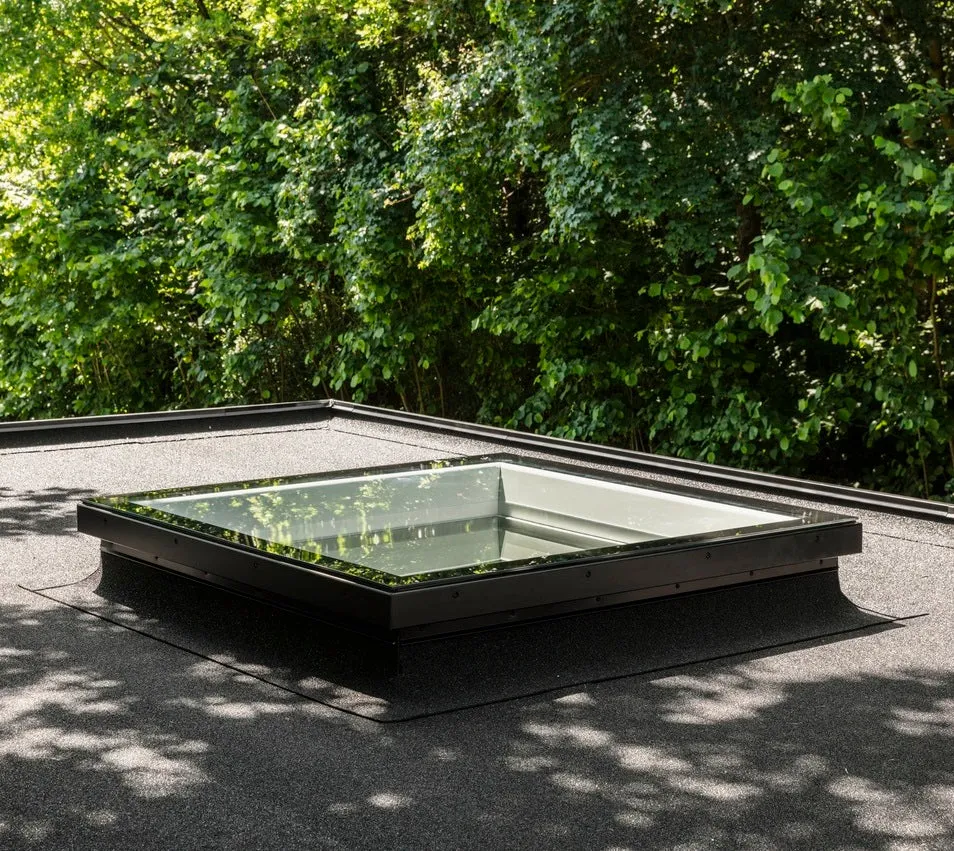 VELUX ISU 060060 2093 Flat Glass Top Cover (60 x 60 cm)