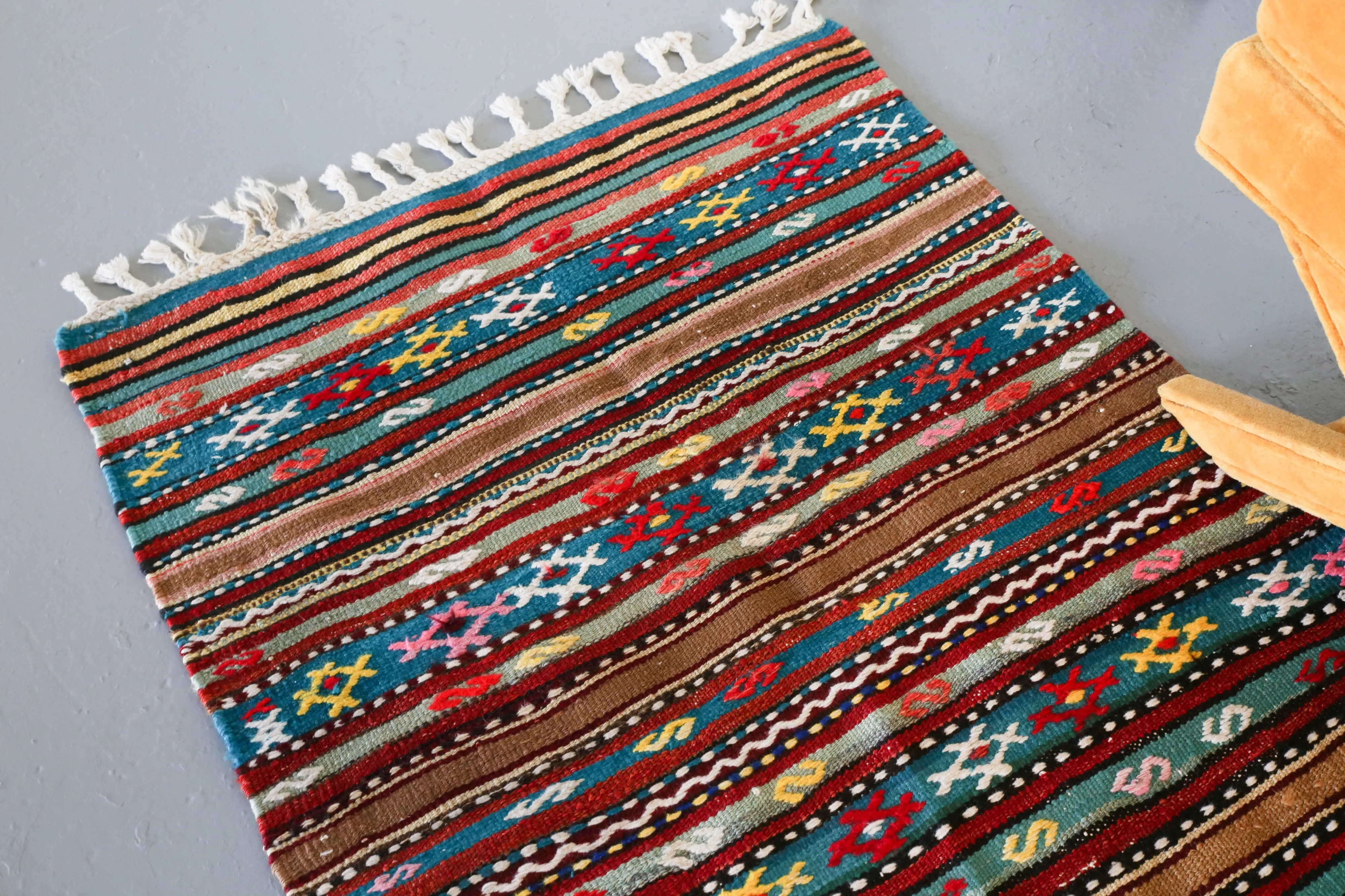 Vintage Mini Turkish Kilim Rug 2.6ftx3.8ft