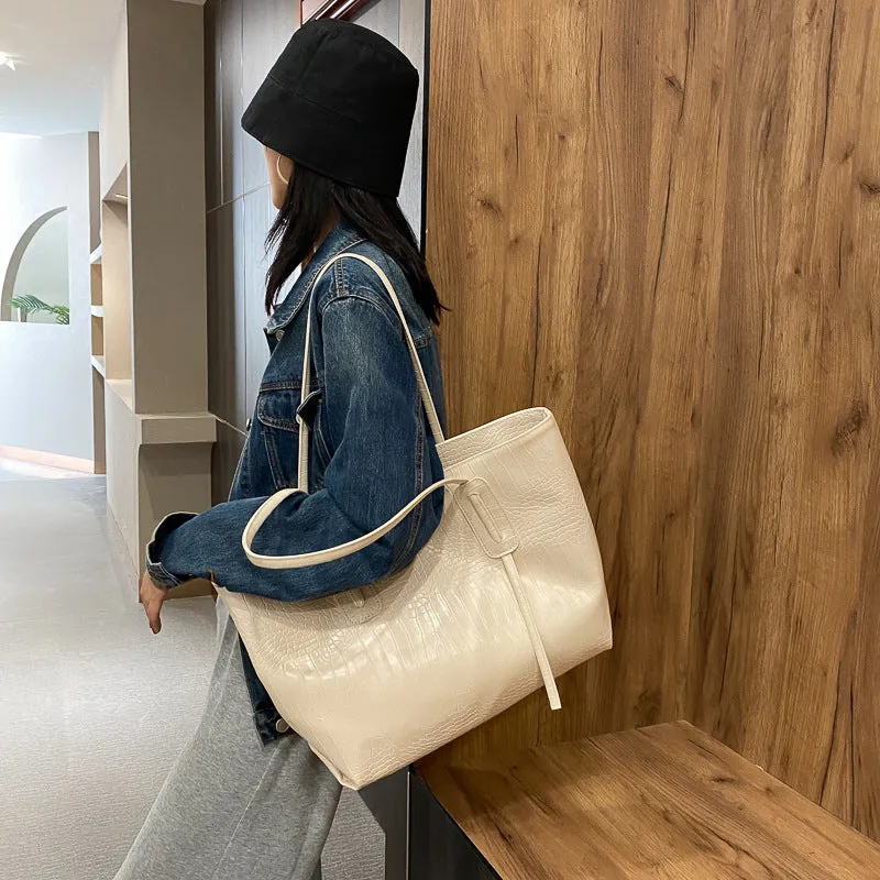 Women's Simple Large Capacity Fashionable Portable Handbags